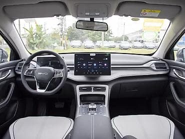 bmw 330 cd: BYD Destroyer 05: 1.5 l | 2025 il Sedan — 3