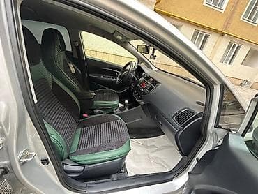mercedes 208 d: Kia Rio sedan – gümüşü 2013 il 291km tecili satilir pul lazim oldugu — 5