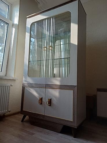 karandas desti: Qonaq otağı mebel dəsti Tərkibi: - TV stendi: enli konsol, 4 qapılı — 2