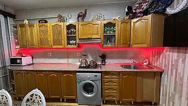 iwlenmiw unitaz: Mətbəx mebeli səliqəli, ölçü 3.95sm. üstünde aspirator verilir. 230₼ — 1