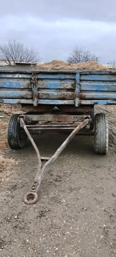 Motonəqliyyat: 2 eded qoşqudur yaxsı vezyetdedi hec birinin seneti yoxdur qiymeti her — 4