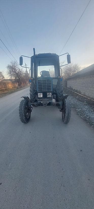 Traktor Belarus (MTZ) 1990 il, 80 at gücü, motor 8.2 l, İşlənmiş