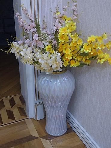 Vazalar: Bir vaza — 1