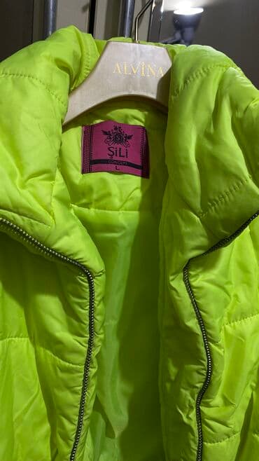 gödəkçələr: Kurtka satilir hec geyinilmeyib tezedi rengi yasil neon — 3