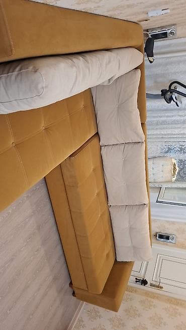 kreditle ev: Künc divan, İşlənmiş, Açılmayan, Bazasız, Vеlur parça, Çatdırılma yoxdur — 1