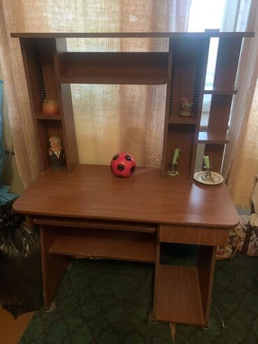 Kompüter masası, İşlənmiş, Transformer, Taxta, Kvadrat masa