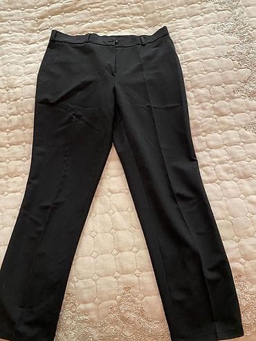 Qara klassik şalvar - Rəng: Saf qara - Kəsim: Düz/klassik siluet, ön