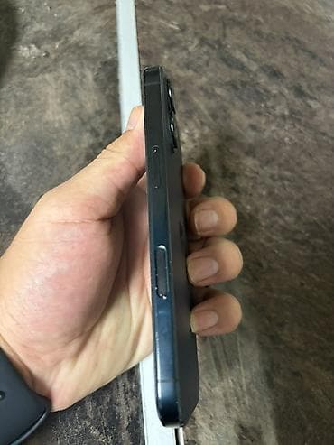 ucuz iphone 7: IPhone 16, 128 GB, Qara, Simsiz şarj — 3