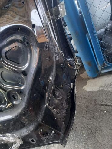 спойлер на крышу мерседес спринтер: 2018-2020 ilin W222 kuzası üçün kapot. Cuzi zədəsi var. Kapot özü — 5