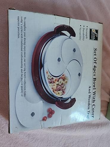 quru: Yenidir, qutusunda. 4 hissəli porselen qab dəsti – qapaqlı və — 2