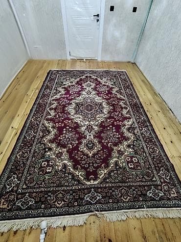 Təcili Xalça satılır Eni-197,5 Uzunlğu-2,93. Ünvan Yeni Günəşli