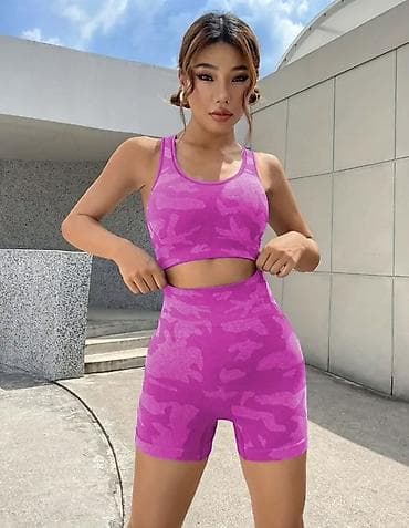 topdan geyim: 1. Ölçü: L/40 - 12 Azn 2. Ölçü: M/38 - 15 Azn Qadınlar üçün idman — 1