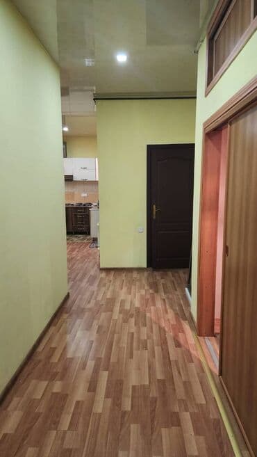 28 may metro: Nəsimi rayonu, 28 may metrosunun 2-ci çıxışından 3-4 dəqiqılik (150 — 5