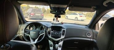 ford fusion 2019 qiymeti: Chevrolet Cruze sedan – tünd qırmızı rəng, 5 yerlik, city/şəhər üçün — 4