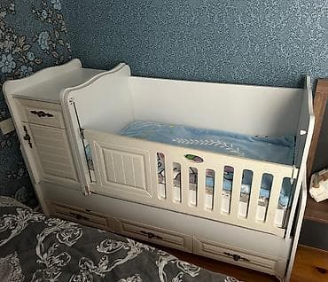 Digər mebel: Beşik satilir 120 azn.Matraslıdı heç bir problemi yoxdu.Ünvan — 1