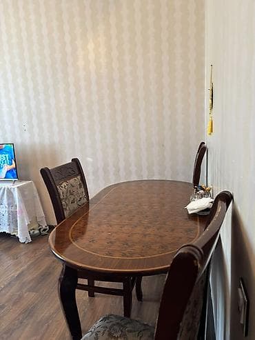sumqayitda ev: Hövsanda Midada 3 otaqlı ev kiraye verilir. tam təmirlidi. bütün — 10
