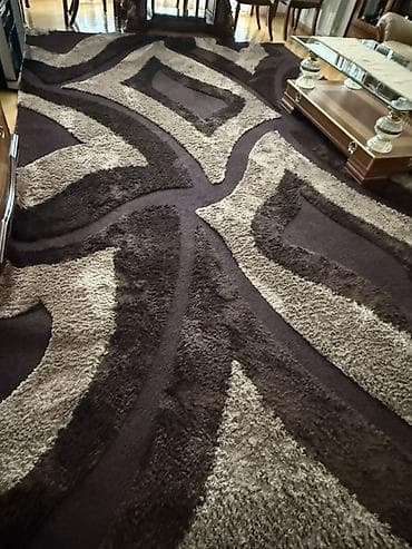 en ucuz pencere: 5 in 3 e xalça. 500 AZN. 1000 manata alınıb. 
Yuyulub verilecek — 3