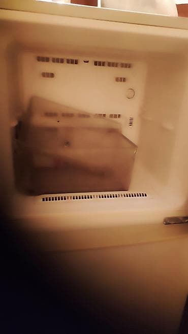 Soyuducular: İşlənmiş 2 qapılı Samsung Soyuducu Satılır, rəng - Ağ, Təkərli — 4