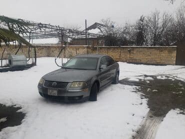 Volkswagen Passat: 1.8 l | 2004 il Sedan