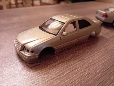 Книги и журналы: Mersedes c 220 modeli kitay istehsalı 1/36 ölcüdədəir .Bu modeli Öz — 7