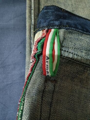 qaqa şalvarı: Salam original Armani jeans 100% original — 2