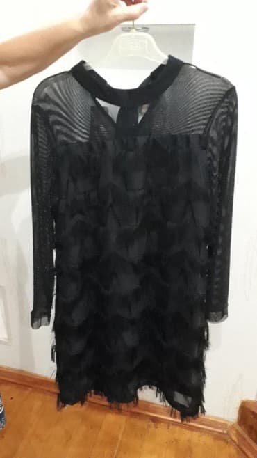 elbiseler: Ziyafet donu. Dizdendir,boya goredi qisaliqi. Eynde cox gozel oturushu — 2