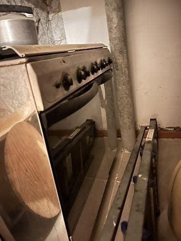 Кухонные плиты и варочные поверхности: Комбинированная плита Отдельностоящая, 4 конфорки — 8