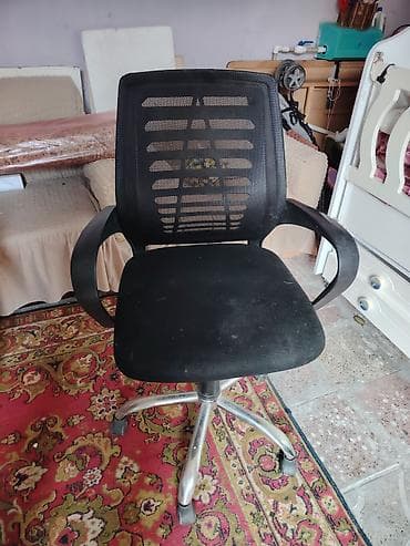 25 AZN kamuter stolu