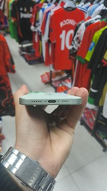 j5 2015 ekran: IPhone 15, 128 GB, Yaşıl, Simsiz şarj, Barmaq izi, Face ID — 4