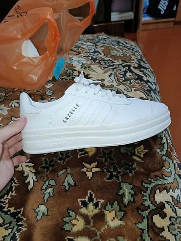 krosovkalar: ADIDAS AYAQQABI 41 NOMRE. Məhsul: Ağ rəngli idman ayaqqabısı – — 3