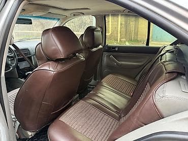 lada vaz 2110: Volkswagen Jetta: 2 l | 2001 il Sedan — 4