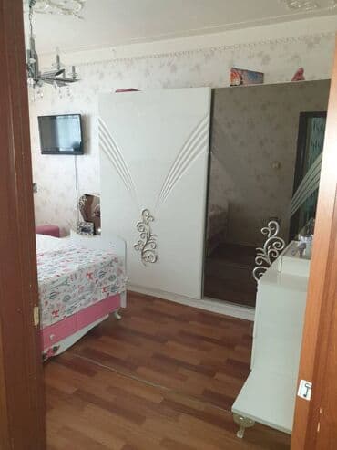 merkez: Bakı, 3 otaqlı, Köhnə tikili, m. Həzi Aslanov, 75 kv. m — 6