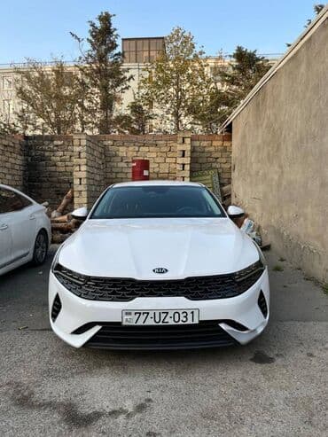 Kia K5: 1.6 l | 2021 il Sedan