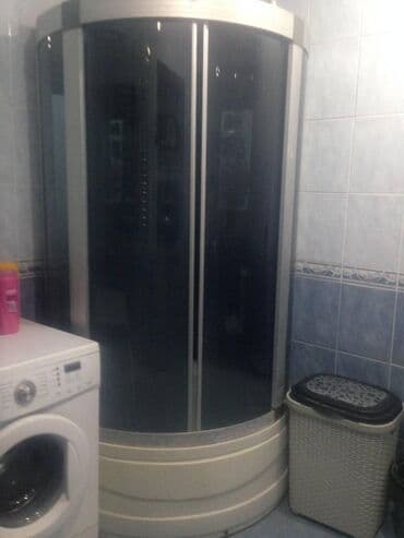 8 mikrorayon: Nəsimi rayonu 8 noyabr metrosunun yaxınlığında 17 mertebeli binanın — 8