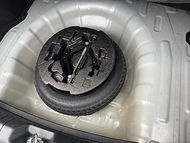 hyundai 4500: Hyundai Elantra: 0.2 l | 2018 il Sedan — 2