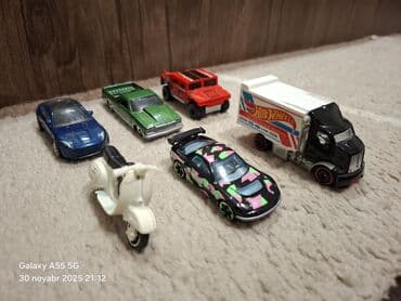 Bu kiçik kolleksiya mənə məxsusdur.Maşınlar çox səliqəlidir.Heç lalafo.az -da Bu kiçik kolleksiya mənə məxsusdur.Maşınlar çox səliqəlidir.Heç