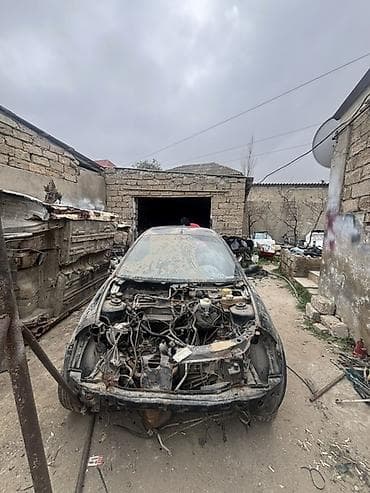 Radiatorlar: Ford Ka (1-ci nəsil) kuzov və ehtiyat hissələri - Kuzov: 3 qapılı — 1