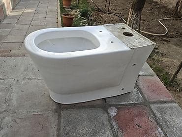 Tualet qabı – döşəməyə quraşdırılan model