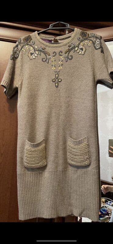 ikinci el yellencekler: Qalın tunik platya 38 razmer 1defe geyınılıb 30 azn — 1