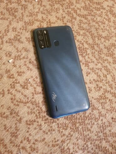 iphone 15 cəhrayı: Itel əla işləyir üz şüşəsində çatlar var işləməsinə manə yaratmır — 2