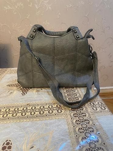 Çantalar: Qadın çantası – boz rəng - Material: süni dəri teksturalı səth - — 1