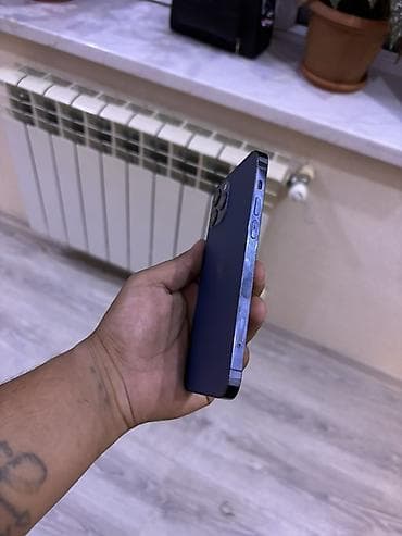 sony alpha 7: IPhone 12 Pro, Pacific Blue, Face ID — 2