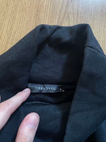 vadalaska türkçe ne demek: Tunik-sviter,Trendyoldan alinib.S razmer — 2