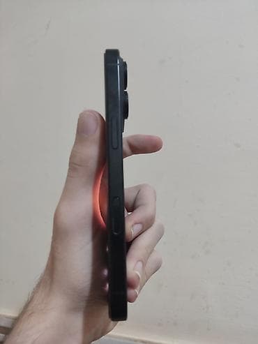 apple iphone 6s: IPhone 16 Pro, 128 GB, Qara, Simsiz şarj — 2