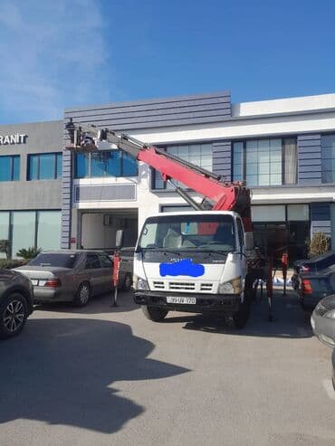 kabancik fasad: Reklam montaj metal konstruksiyaların yığılması təmizlik işləri Reklam — 1