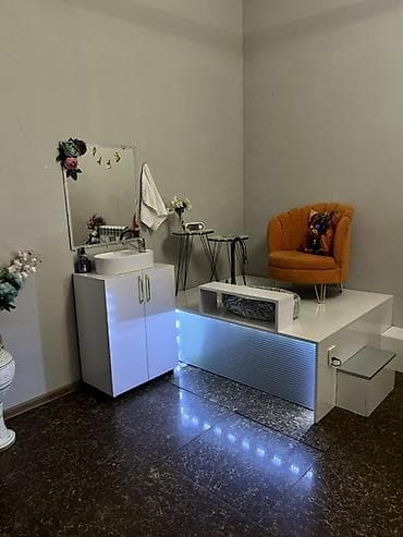 led plafon: Hazir biznes satilir Profesional pedikür stendi və salon avadanlığı — 1