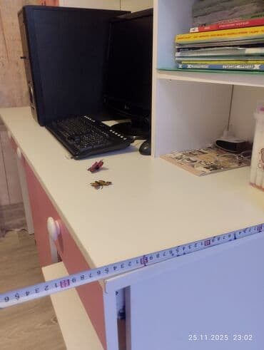 продленка для школьников: Qız üçün, Yazı masası — 6