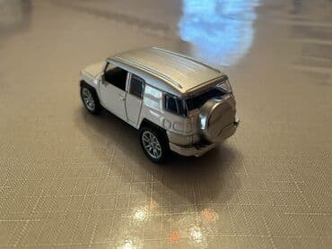 Təcili Satılır…Endirim Var… Toyota FJ Crusier modelkası — 5
