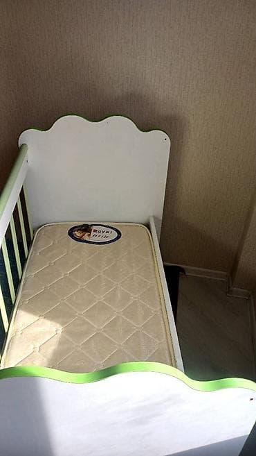 Asia: Oğlan və qız üçün, İşlənmiş, Dördbucaq, Beşik, Dəstsiz, Matras ilə, Yellənmə mexanizm ilə — 3