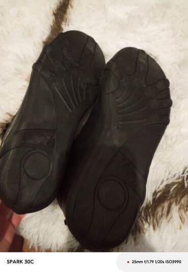 женские кеды сникерсы: Ayaqqabı dəri rəng qara ölçü 40 kenarında zamoku var təzədir — 1